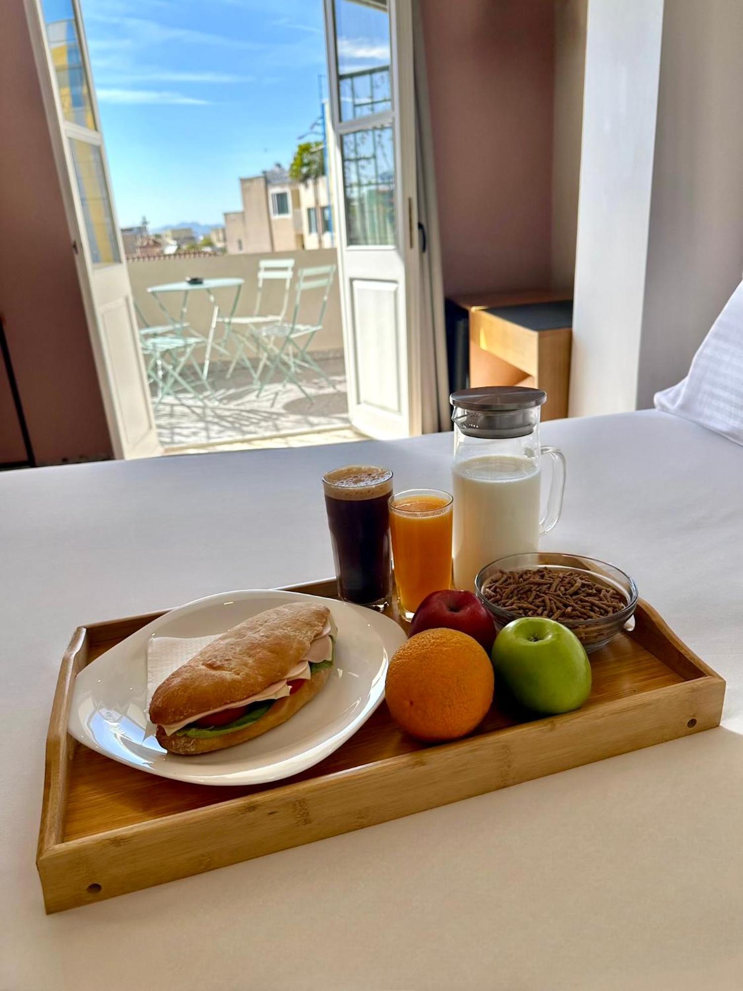 Belle Athenes - Luxury Rooms At Monastiraki Railway Station Dış mekan fotoğraf