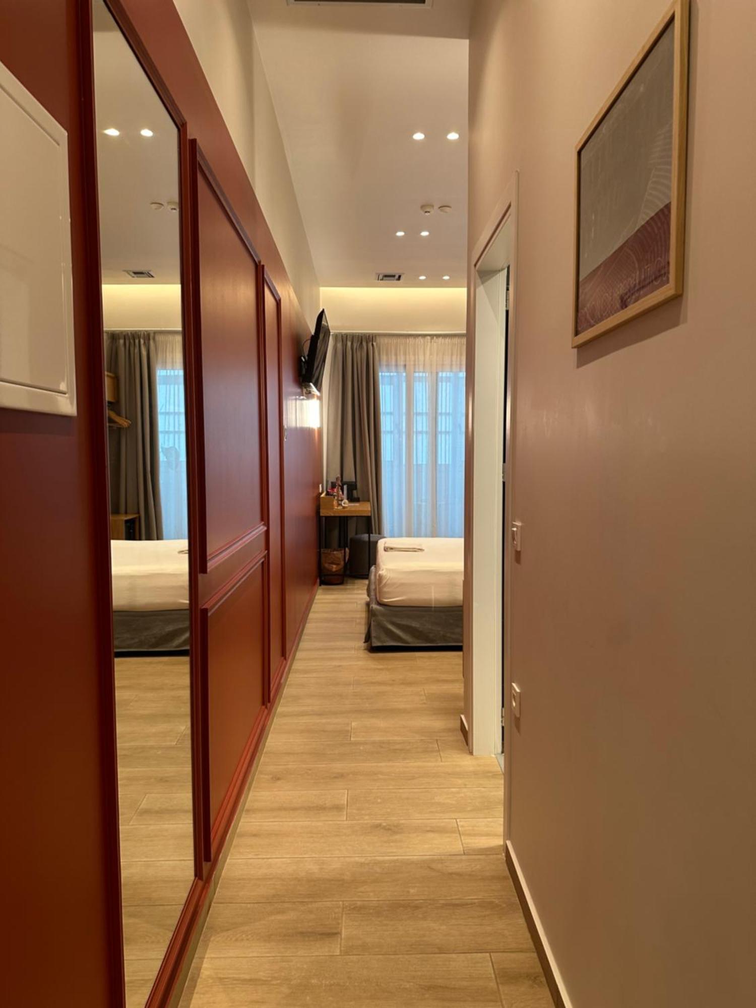Belle Athenes - Luxury Rooms At Monastiraki Railway Station Dış mekan fotoğraf