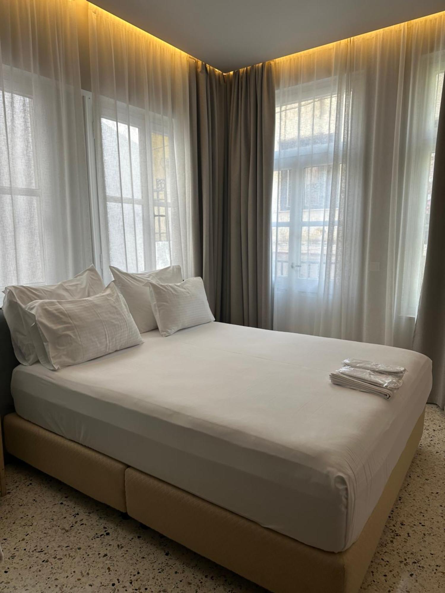 Belle Athenes - Luxury Rooms At Monastiraki Railway Station Dış mekan fotoğraf
